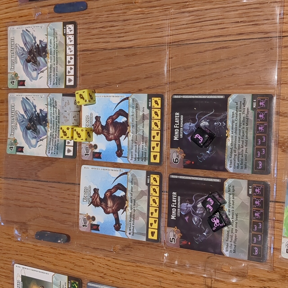 D&D Battle for FaerĂťn Dice Masters - 85 Cards 28 Base Dice 69 Char Dice - Picture 6 of 16